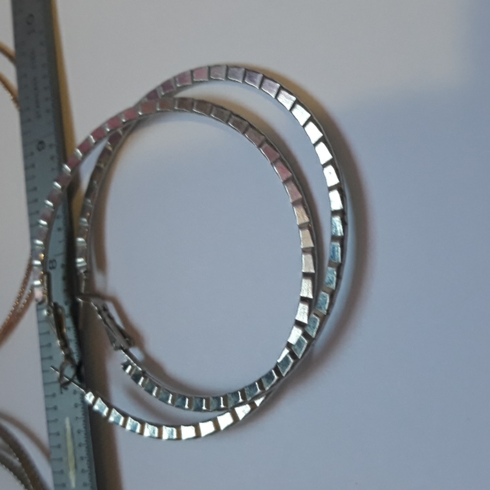 Hoop earrings bundle - Picture 6 of 6